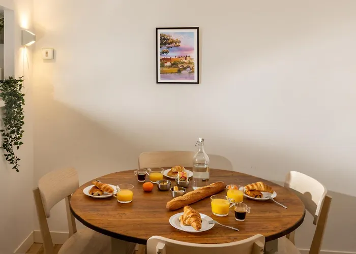 Holiday home La Vie En Rouge - Parking Gratuit